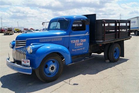 Pin By James C Whitman On Rodeo Rigs Classic Trucks Chevrolet Trucks