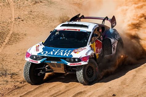 Dakar Etapa Al Attiyah Consigue La Victoria Y Sainz Con Estrategia