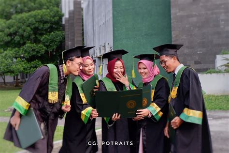 Jakarta Jasa Foto Wisuda Foto Event Foto Portrait Dokumentasi