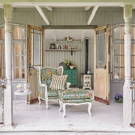 Magnificent Shabby Chic Porch Designs That Are Too Cute To Pass Up