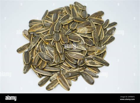 Guazi (Chinese: pinyin: guāzi; Indonesian: kuaci), also called kwasi ...