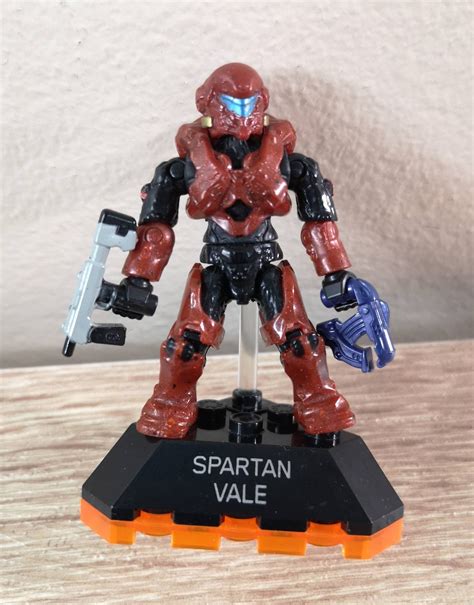 Mega Construx Halo Heroes Spartan Vale With Stand And Weapons Etsy