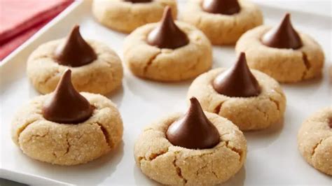 Peanut Butter Blossoms Recipe | DebbieNet.com