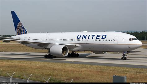 N Ua United Airlines Boeing Er Photo By Andr S So S Id