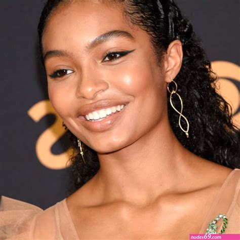 Yara Shahidi Nude Nudes