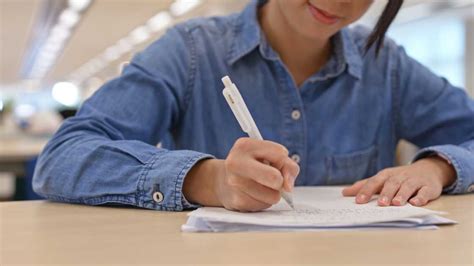 7 Tips For Crafting A Standout College Essay