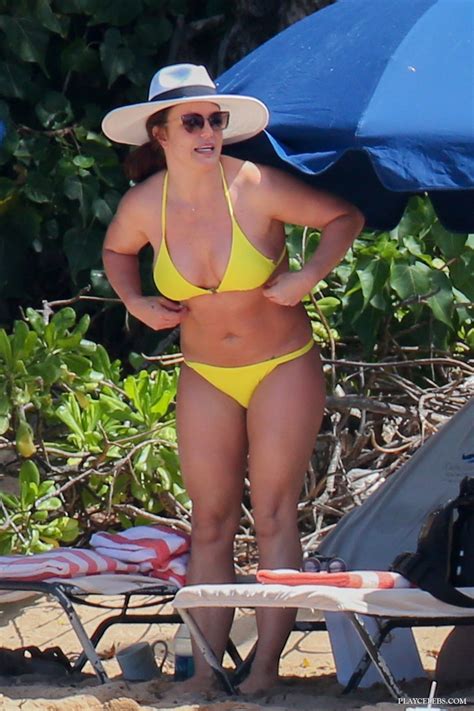 Britney Spears Paparazzi Sexy Bikini Beach Photos PlayCelebs Net