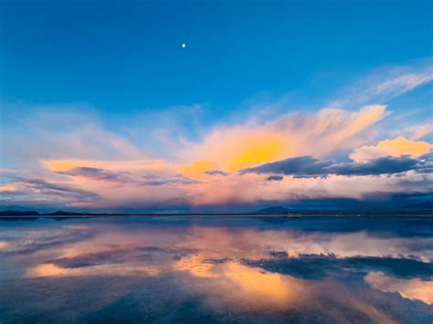 日本のウユニvs ボリビアのウユニ塩湖 圧勝のボリビアの絶景5選