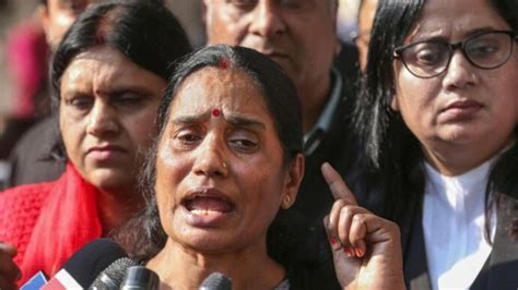 Convicts Will Be Hanged Tomorrow Nirbhayas Mother