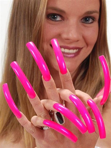 Pin By Jonna On Kauniit Kynnet Long Nails Long Red Nails Curved Nails