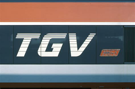 TGV 16 RECORD MONDIAL DU 26 FÉVRIER 1981 380 KM H rail4402