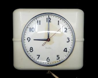 Vintage Deco Retro Westclox Belfast Kitchen Wall Clock Ivory Mid