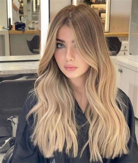 30 Couleurs De Cheveux Avec Balayage Blond Miel Tendance 2023 Cheveux Teints Idées Cheveux