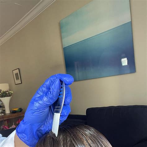 La Historia De Una Latina Que Hizo Una Fortuna Sacando Piojos A Los Ricos De Nueva York