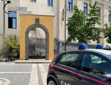 Aggressioni E Minacce Ai Genitori Arrestato Un Enne