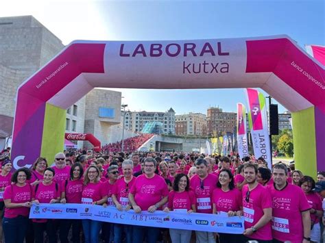 La Carrera Solidaria Contra El C Ncer De Mama Vuelve A Pintar De Rosa