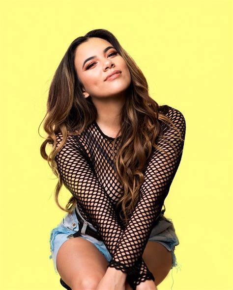 K Likerklikk Kommentarer Adelaine Morin Adelainemorin P