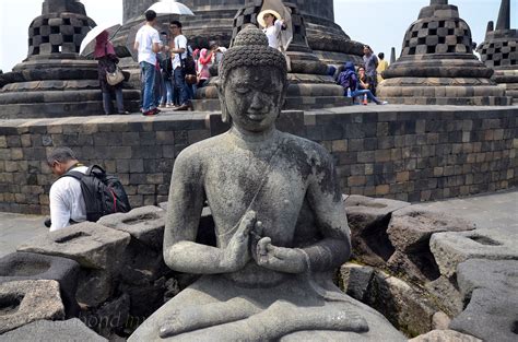 Borobudur Buddhist Temple Spectacular Outstanding Vagabond Images