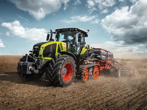 Claas Introduces The Axion 900 TT Models Grainews