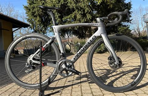 Pinarello Dogma F12 Disk Dura Ace Di2 Bike utilizado en L buycycle España