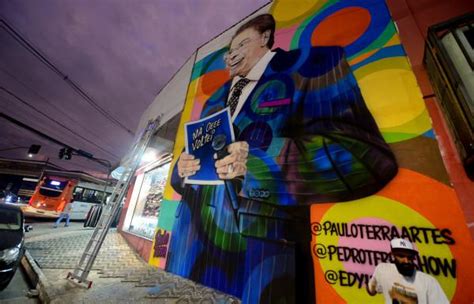 Silvio Santos Ganha Mural Em Sua Homenagem Em S O Paulo Sbt