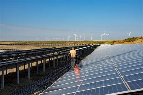 Rwe To Expand Renewable Portfolio By 65gw To 2030