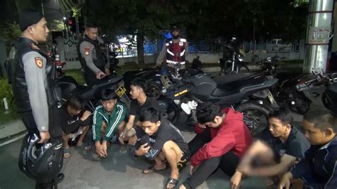 Hendak Lakukan Balap Liar Sekelompok Pemuda Kucar Kacir Saat Melihat