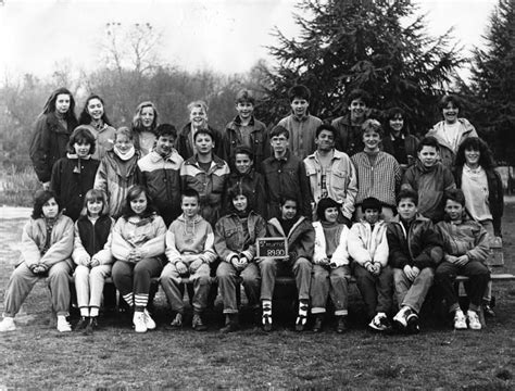 Photo de classe 5 MARRON de 1989 Collège E Bichat Copains d avant