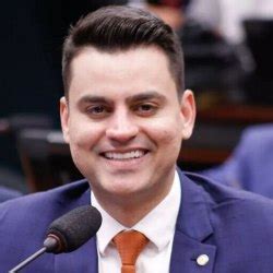 Deputado do partido de Bolsonaro que fez o L será expulso da legenda