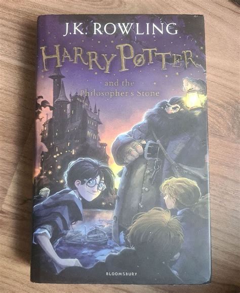 Harry Potter E A Pedra Filosofal Edi O Capa Dura Em Ingl S Livro