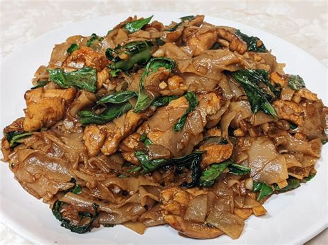 [homemade] Pad Kee Mao Drunken Noodles R Food