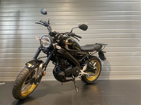 Moto YAMAHA XSR 125 Legacy Occasion YAMAHA Occasion France Les