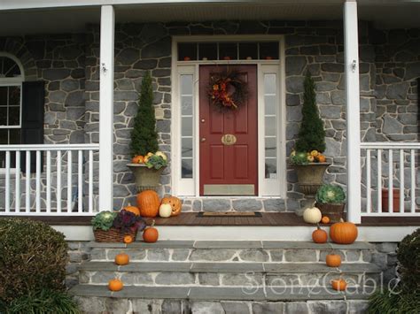 22 Fall Front Porch Ideas {veranda}