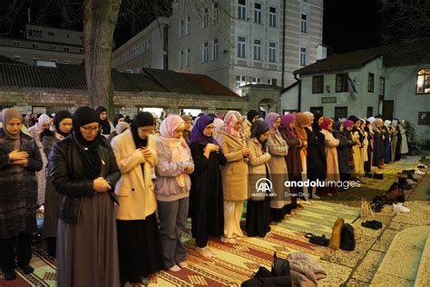 Dünyada Ramazan ayının ilk teravih namazı kılındı