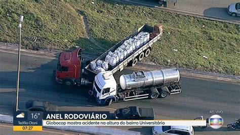 Acidentes no Anel Rodoviário complicam trânsito na Região da Pampulha