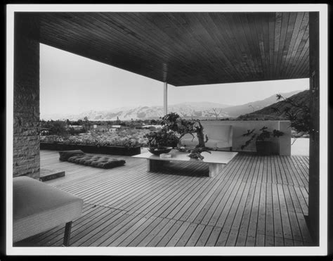 Richard Neutras Kaufmann House In Palm Springs