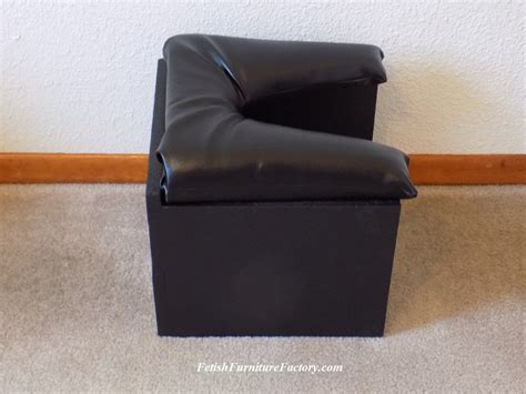 Mature Queening Stool For Face Sitting Facesitting Oral Sex Dungeon Furniture Sex Chair Rim