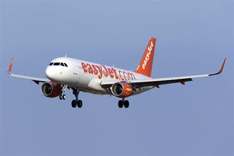 Drunk Easyjet Passenger Arrested After She Punched Flight Attendant