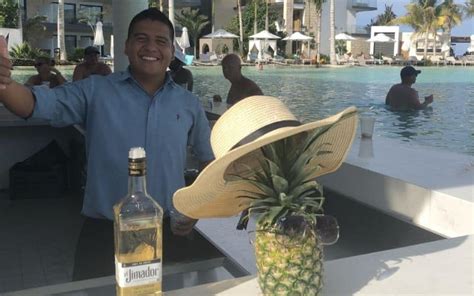 Guide To Tipping In Mexico At All Inclusive Resorts