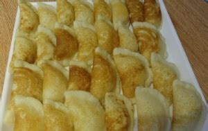 Atayef With Cheese (Arabic Version of Pancake Filled With Cheese ...