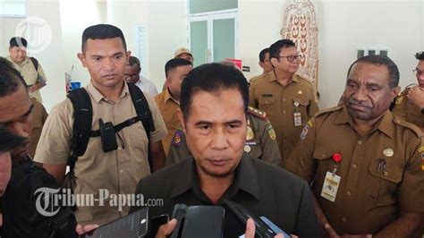 Plh Gubernur Papua Ridwan Rumasukun Ajak Warga Sukseskan Sensus