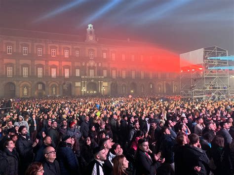 Napoli Capodanno In Piazza Del Plebiscito Programma E Artisti