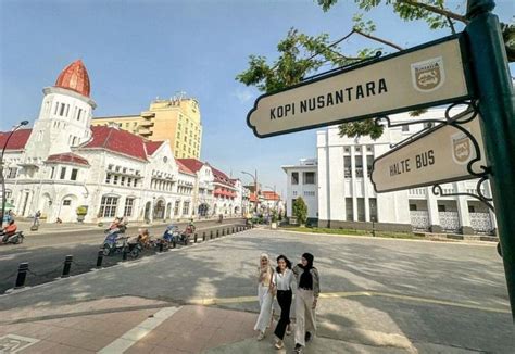 Jaga Estetika Wisata Kota Tua Surabaya Jukir Liar Dibersihkan Dishub