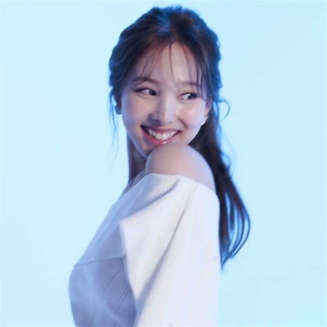 Nayeon X Chaumet X Harper S Bazaar In Nayeon S Movies