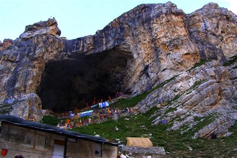 Amarnath Yatra by Helicopter from Baltal