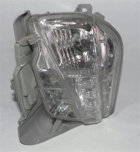 Toyota Prius Iii Halogen Led Drl Dzienne Lewa Lewy Lampa Za Z Z