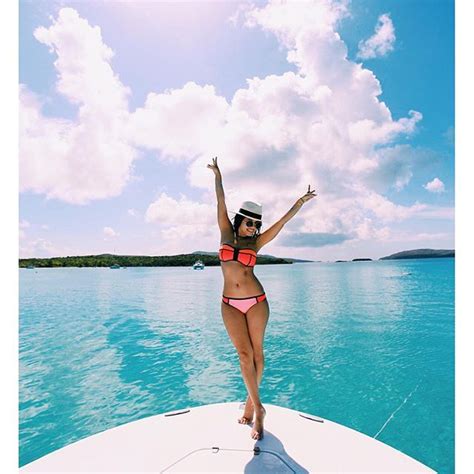 6 Hot Sexy Daniela Ramirez Bikini Pics