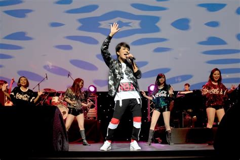 Xu Wei Successfully Holds First Solo Comeback Concert In Singapore