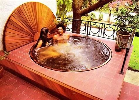 Hot Tubs Flashbak