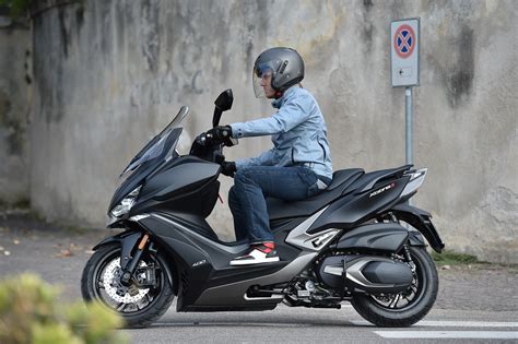 Kymco Xciting 400i S Prova Su Strada 2018 37 53